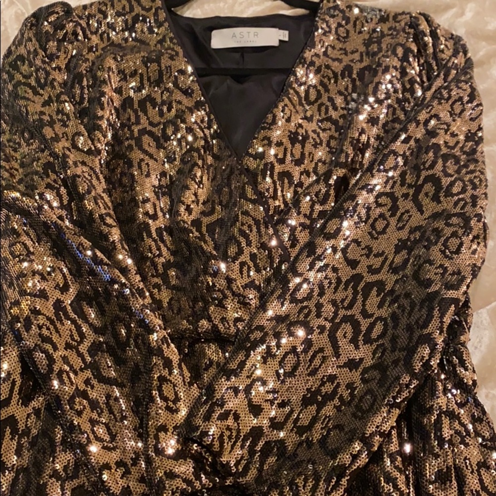 Dress - Picture 4 of 5